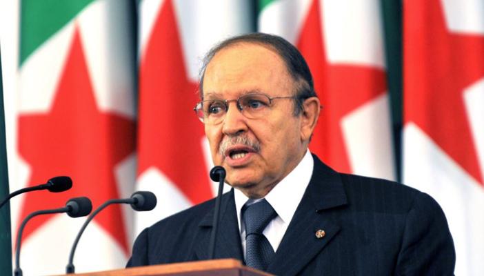 بوتفليقة يُقر حزمة إصلاحات دستورية جديدة يناير المقبل