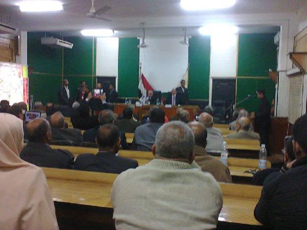 وزير تموين الانقلاب من متابعة شكاوى الأهالي للترويج للدستور