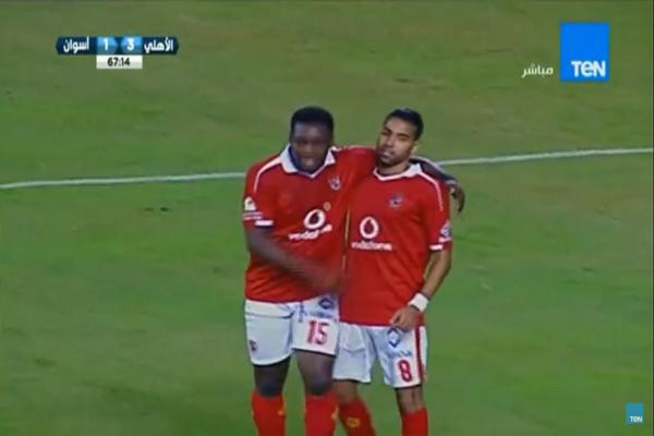 بالفيديو.. الأهلي يهزم أسوان بثلاثية في الدوري المصري