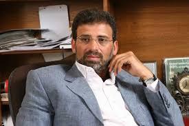 خالد يوسف: سجن مفكر يعني أن مواد الدستور تداس بالأقدام