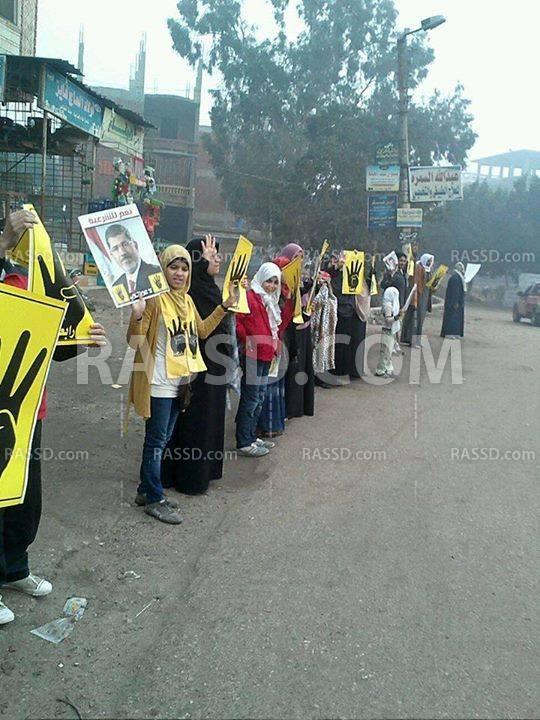 سلسلة بشرية بالشرقية ضد الانقلاب