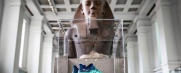 حذاء محمد صلاح في المتحف البريطاني