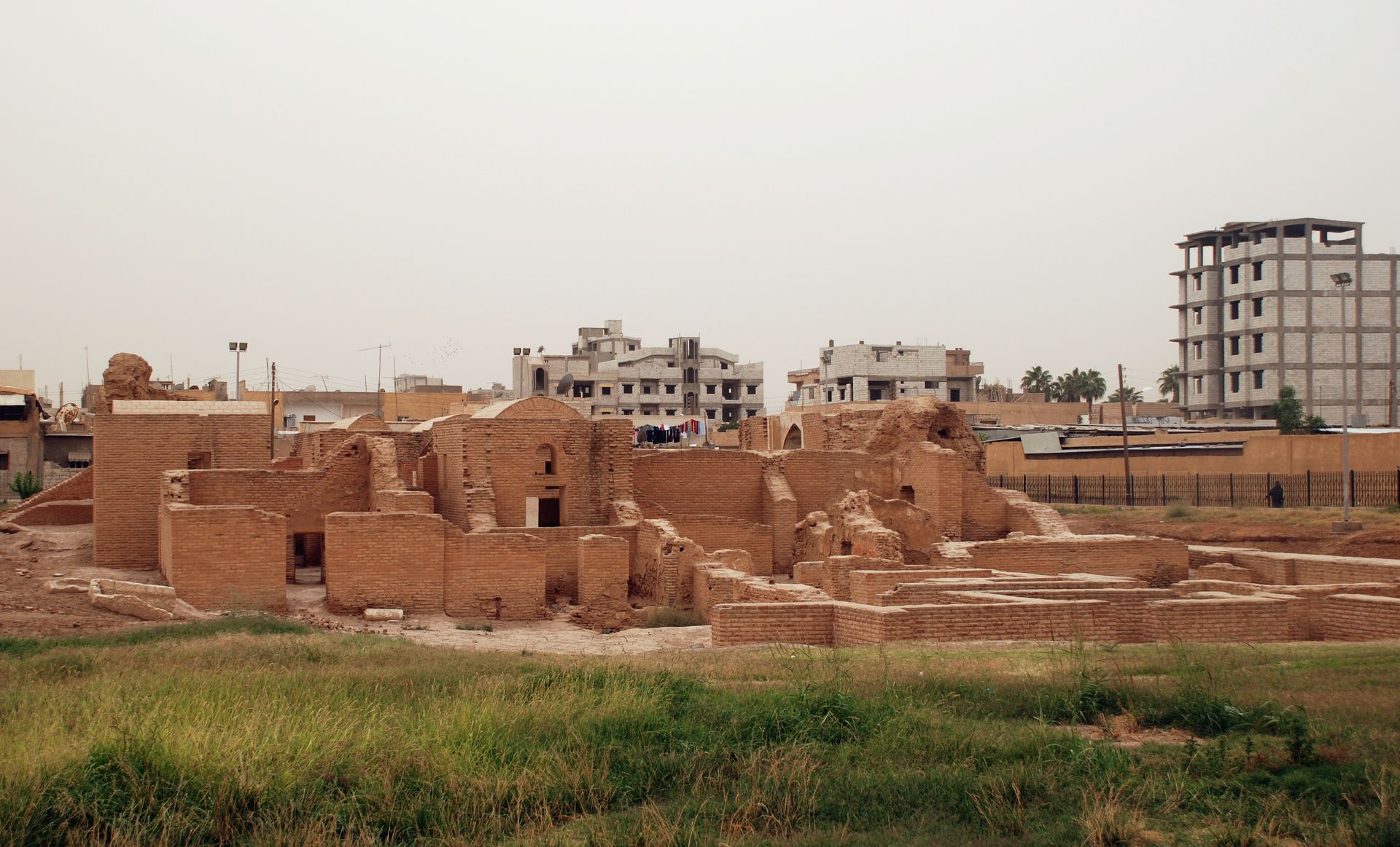 Рака город. Banat-bazi Сирия. Город Ракко. Qasr al-Banat (Raqqa) Syria.