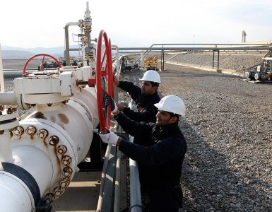 البترول أنابيب